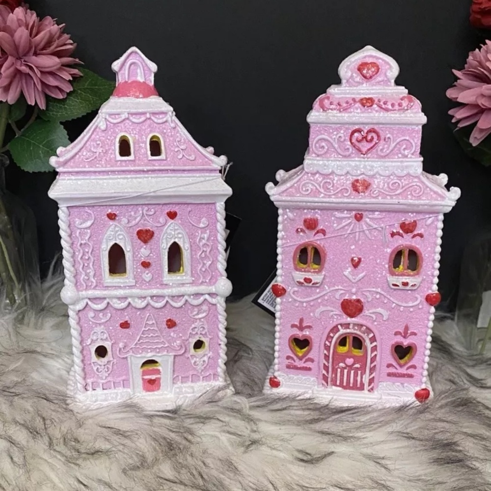 Hobby Lobby Valentines Day Pink Glitter Resin Gingerbread House Lightup Set of 2